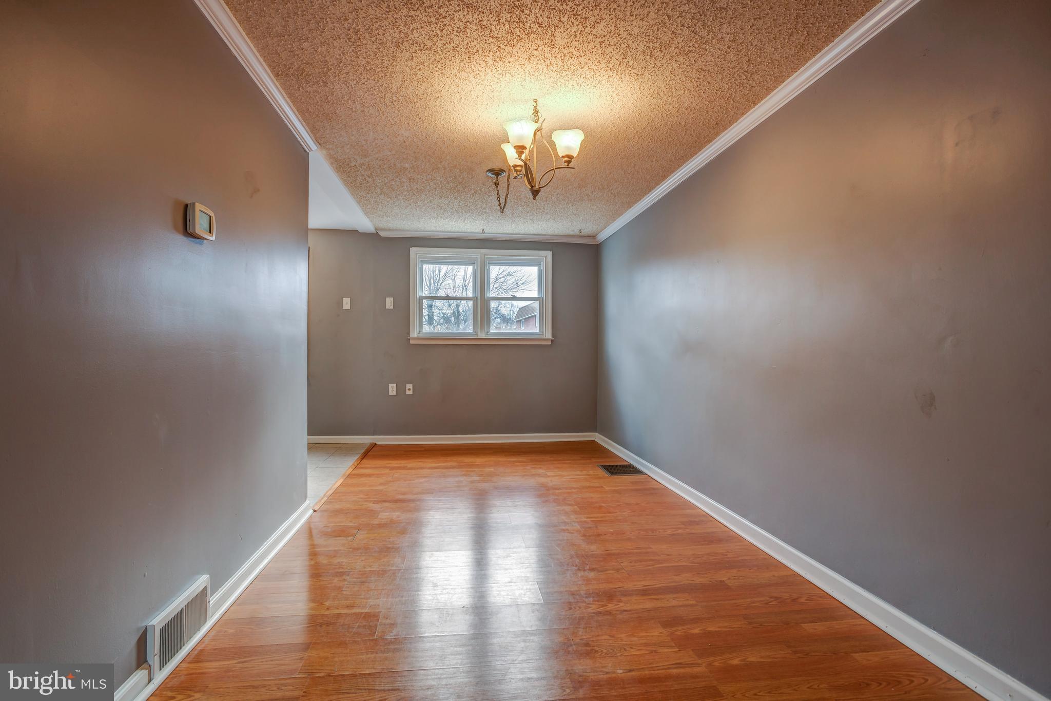 2035 Heather Road Folcroft, PA 19032 - Photo 9 of 24 Gallery Image 9