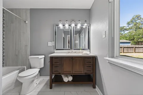 $315,000 | 9638 Ravensworth Drive, Houston, TX 77031