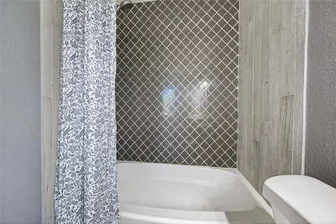 $315,000 | 9638 Ravensworth Drive, Houston, TX 77031