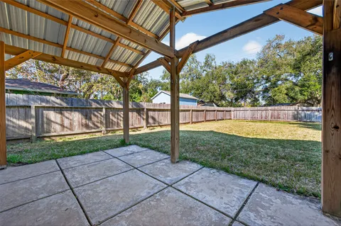 $315,000 | 9638 Ravensworth Drive, Houston, TX 77031