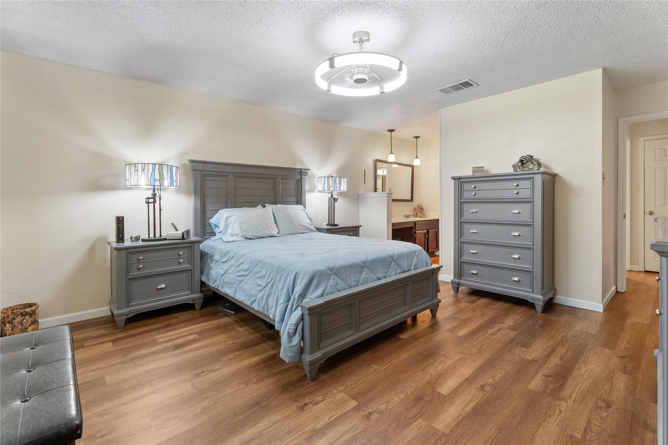 1606 Middleway Road Pflugerville, TX 78660 - Photo 15 of 34 Primary Bedroom