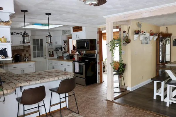 $499,900 | 1 Highway 126, Monmouth, ME 04259