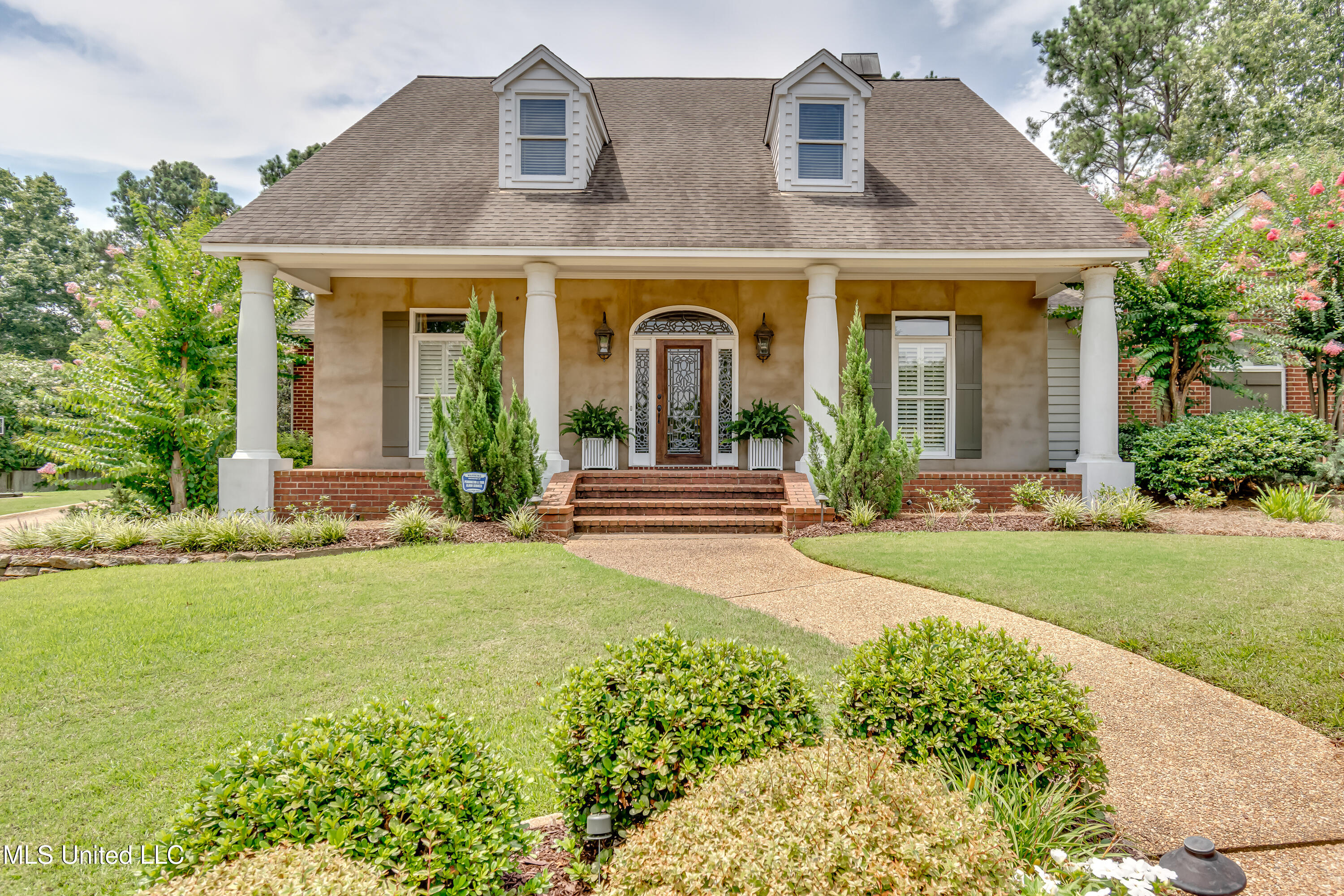 289 Surrey Crossing Ridgeland, MS 39157 - Photo 1 of 57 289 Surry Crossing Front