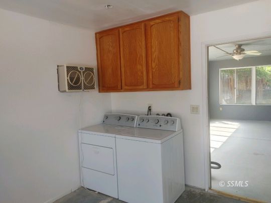 609 East Wilson Avenue Ridgecrest, CA 93555 - Photo 5 of 32 a utility room with a sink