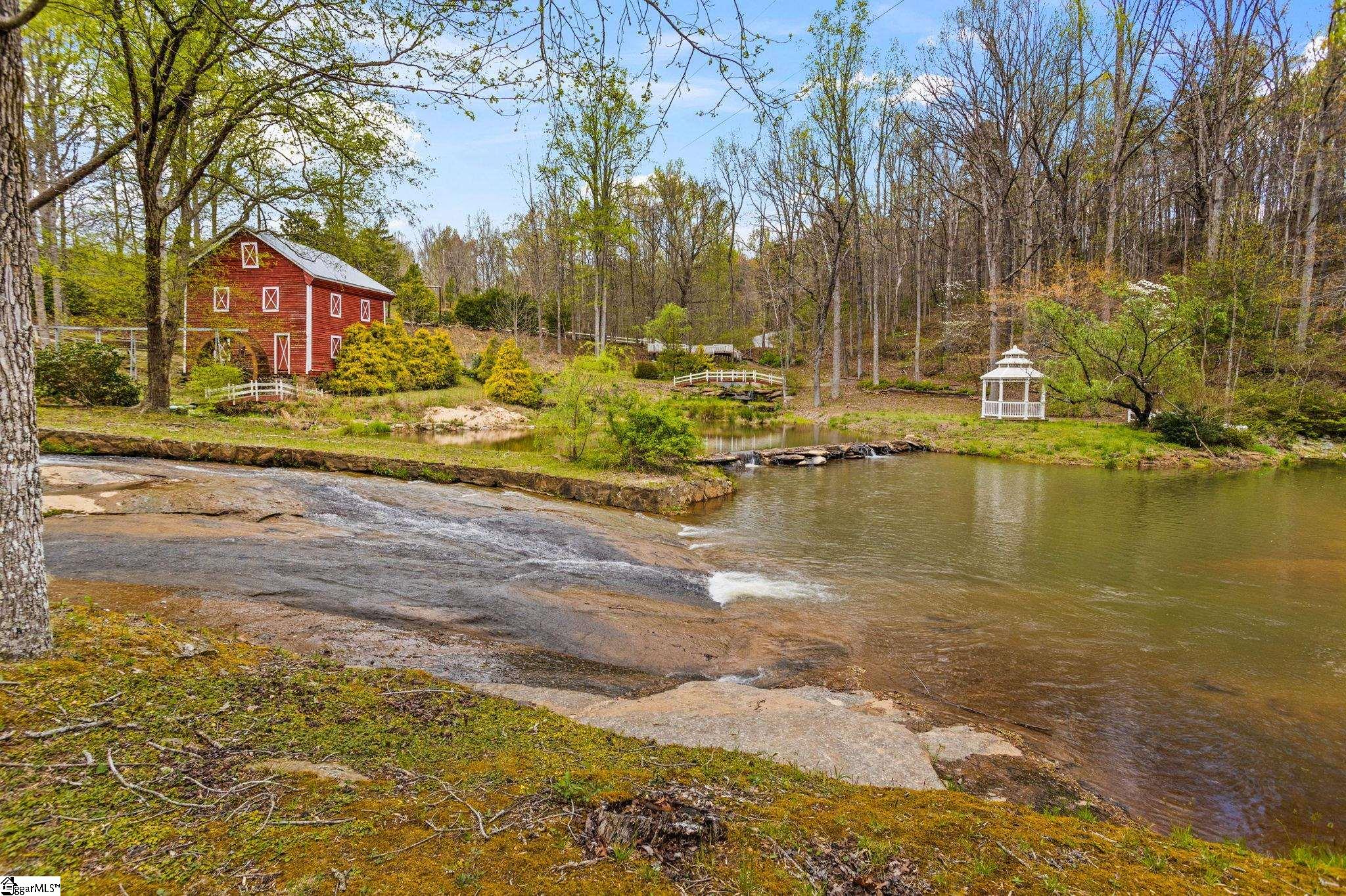 141 Old Ballenger Mill Road Landrum, SC 29356 - Photo 23 of 35