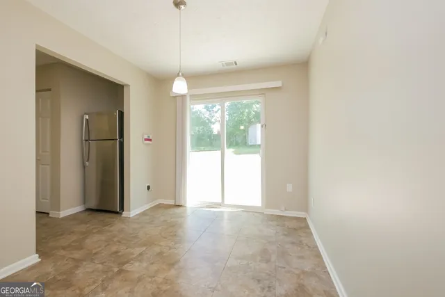 $2,050 | 2703 Holly Berry Drive, Ellenwood, GA 30294