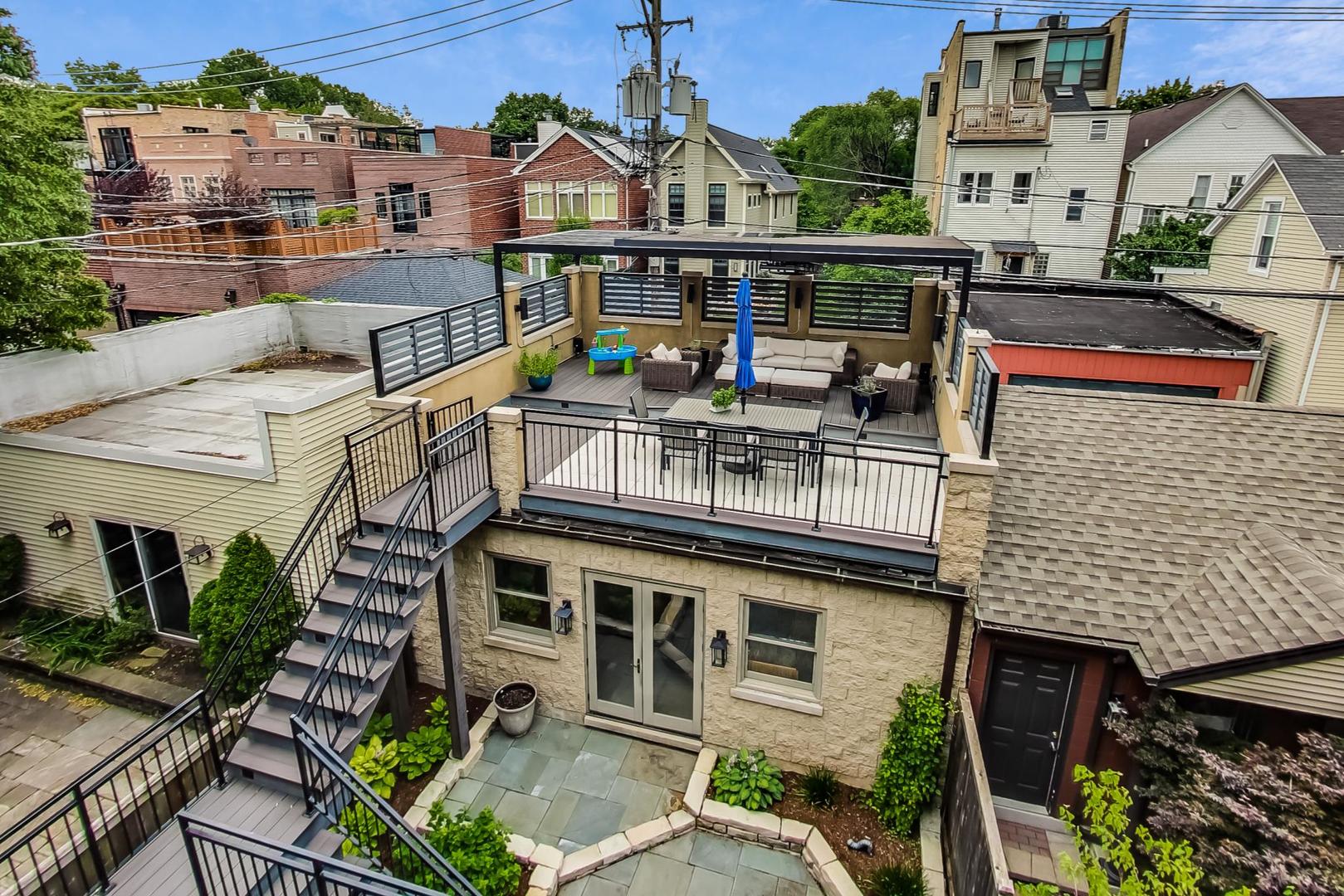 2630 North Racine Avenue Chicago, IL 60614 - Photo 24 of 47 an aerial view of a house
