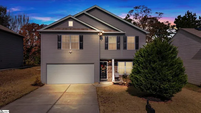 $299,999 | 659 Markham Circle, Moore, SC 29369