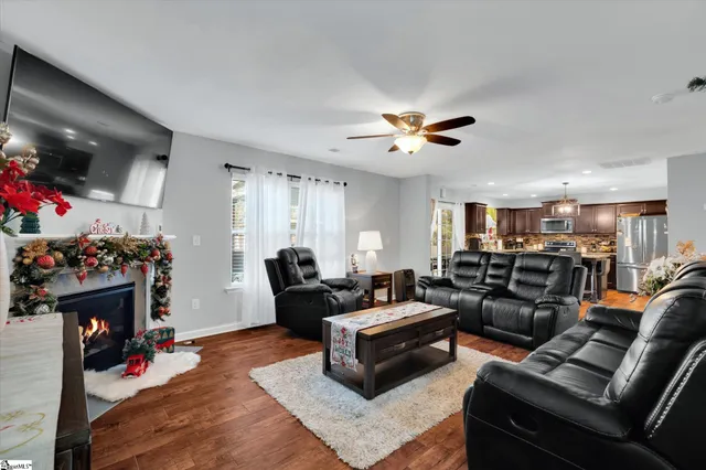 $299,999 | 659 Markham Circle, Moore, SC 29369