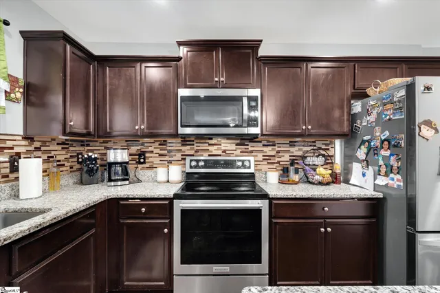 $299,999 | 659 Markham Circle, Moore, SC 29369