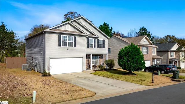 $299,999 | 659 Markham Circle, Moore, SC 29369