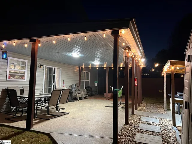 $299,999 | 659 Markham Circle, Moore, SC 29369