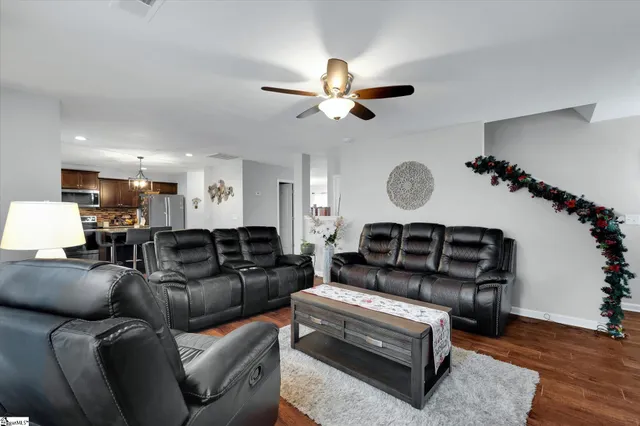 $299,999 | 659 Markham Circle, Moore, SC 29369