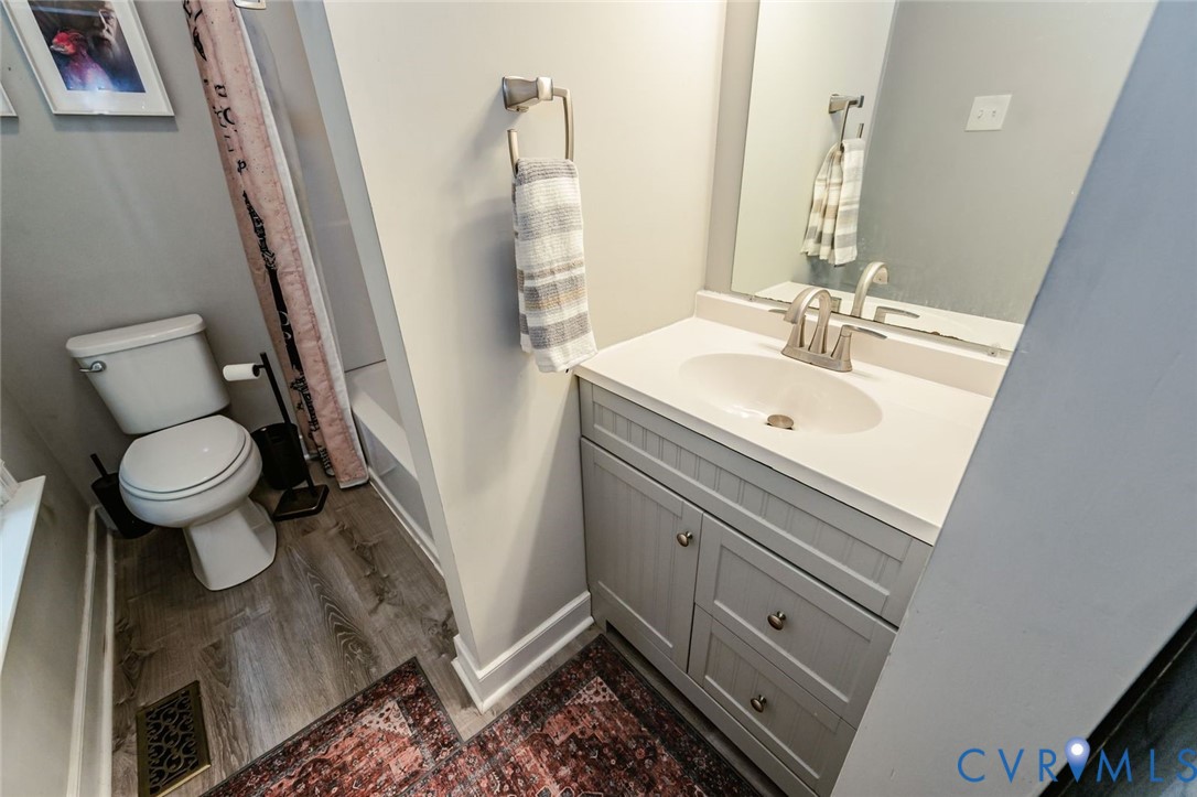 5730 Grove Forest Road Midlothian, VA 23112 - Photo 29 of 49 Primary bath 1st floor