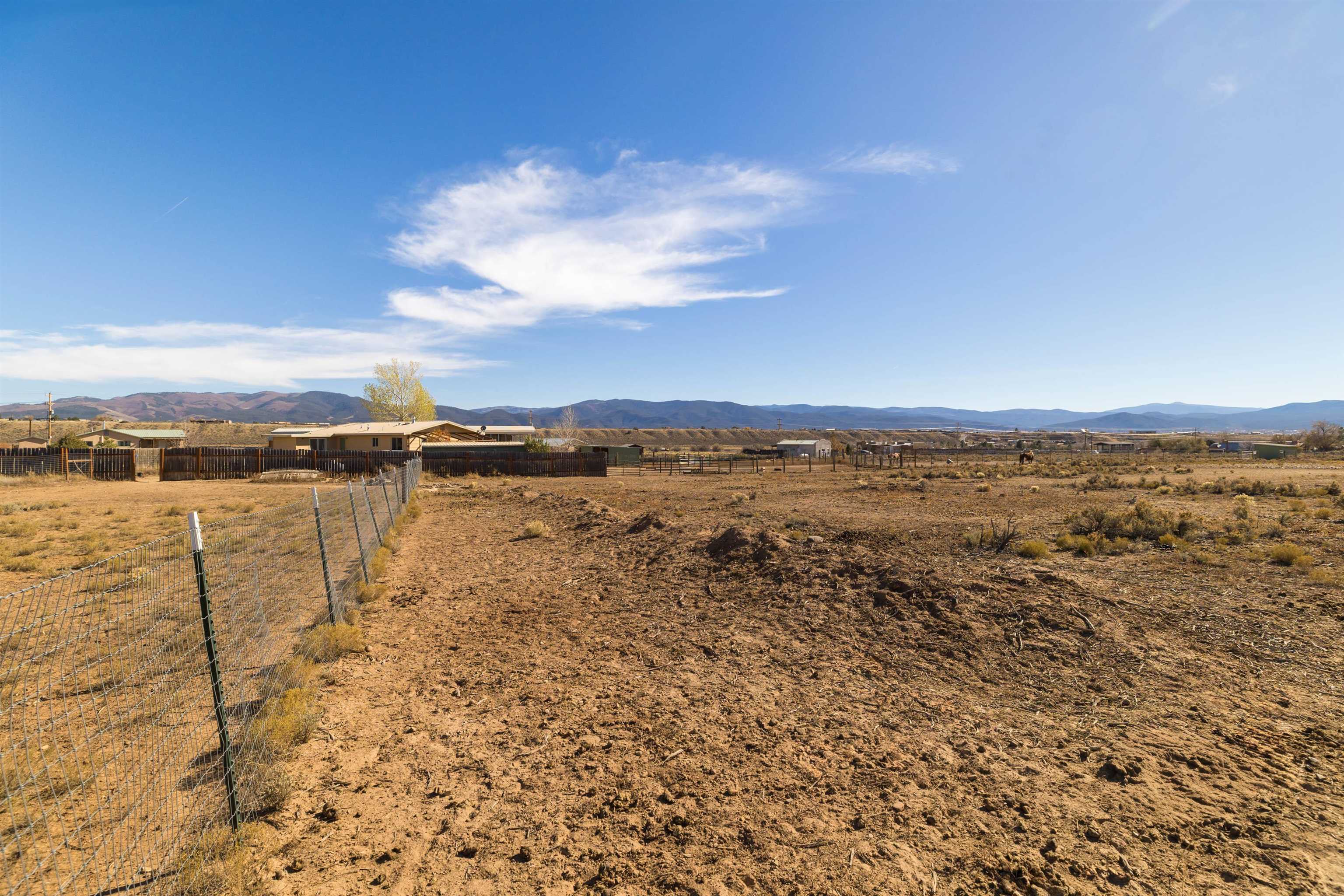 224 Lower Las Colonias Road El Prado, NM 87529 - Photo 31 of 32 Gallery Image 31