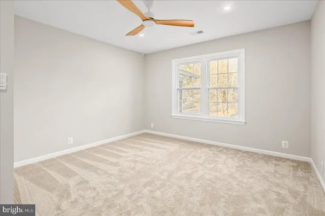 $2,000,000 | 353 Gallop Wood Place, Great Falls, VA 22066