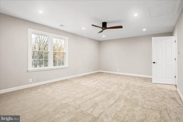 $2,000,000 | 353 Gallop Wood Place, Great Falls, VA 22066