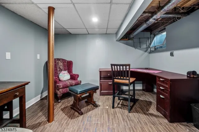 a view of a yard in front of house