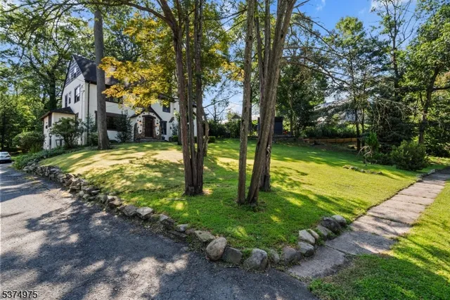 $850,000 | 771 Ravine Road, Plainfield, NJ 07062