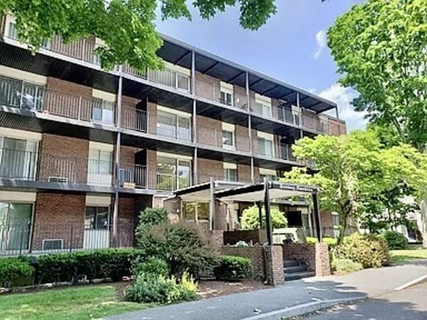 45 Oval Road, Unit 1 Quincy, MA 02170 - Photo 13 of 14 Gallery Image 13