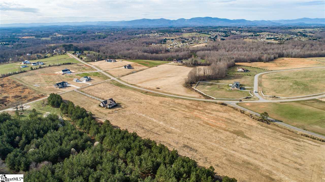 125 Grand Canyon Road Inman, SC 29349 - Photo 33 of 36
