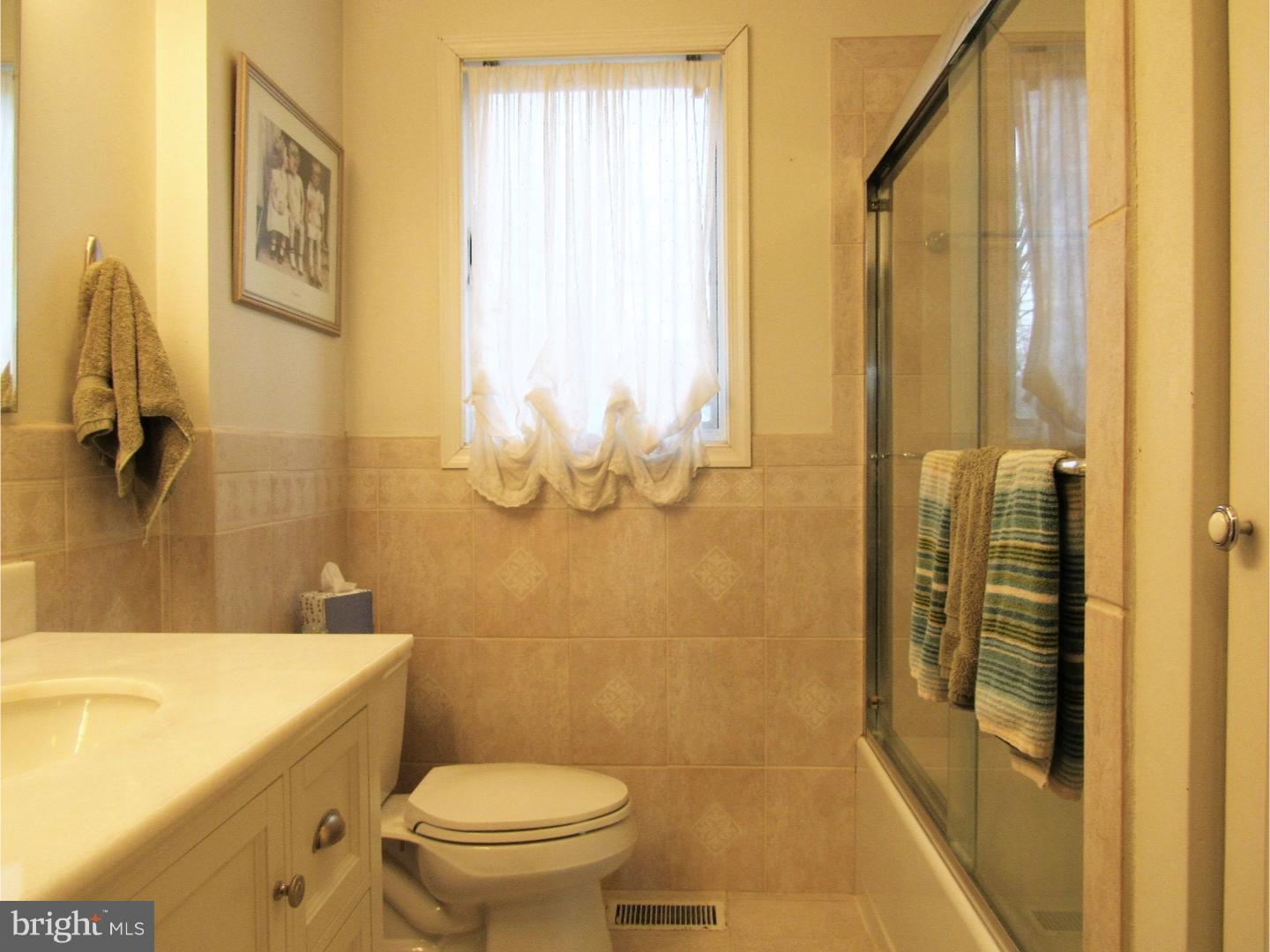 547 Meadow Road Chalfont, PA 18914 - Photo 12 of 25 Gallery Image 12