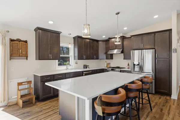 $425,000 | 33366 Sibley Heights Lane, Le Sueur, MN 56058