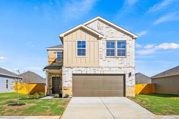$359,900 | 1017 Park Oak Lane, Crowley, TX 76036