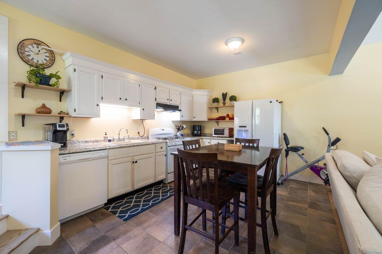 61 Log Cabin Road Kennebunkport, ME 04046 - Photo 10 of 41 3G0A7266