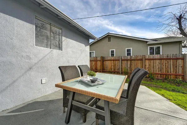 $575,000 | 4009 Fairwood Way, Carmichael, CA 95608