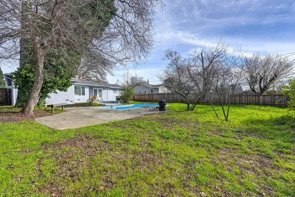 $575,000 | 4009 Fairwood Way, Carmichael, CA 95608