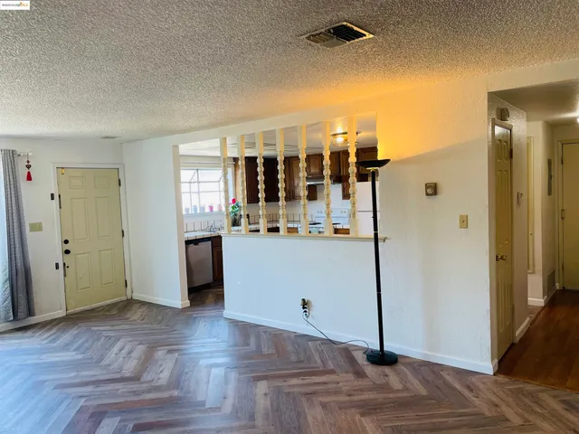 $379,000 | 2585 El Portal Drive, Unit C, San Pablo, CA 94806