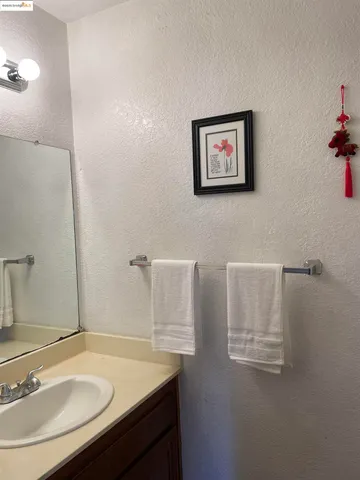 $379,000 | 2585 El Portal Drive, Unit C, San Pablo, CA 94806