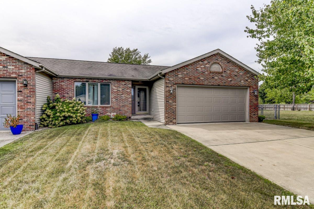 91 Potomac Road Rochester, IL 62563 - Photo 1 of 33