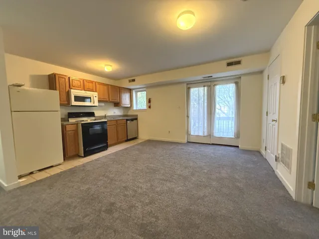 $1,200 | 3308 Eastview Lane, Wilmington, DE 19802