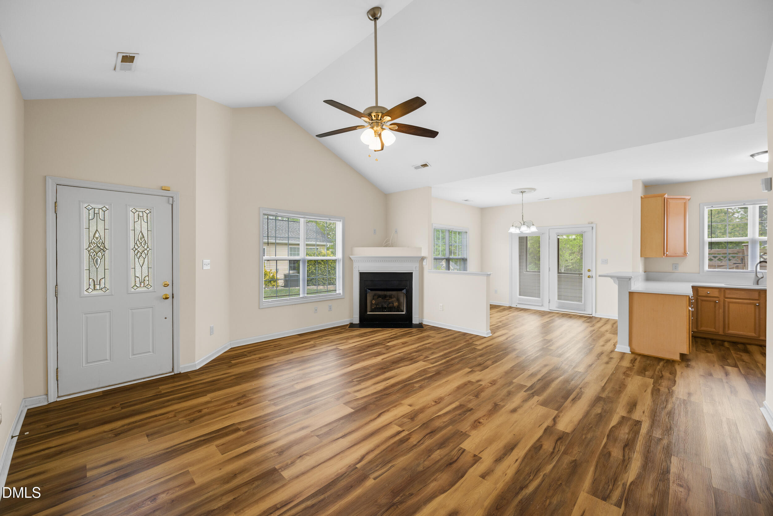 2751 Andover Glen Road Raleigh, NC 27604 - Photo 4 of 24 5 -2751 andover glen rd, interior