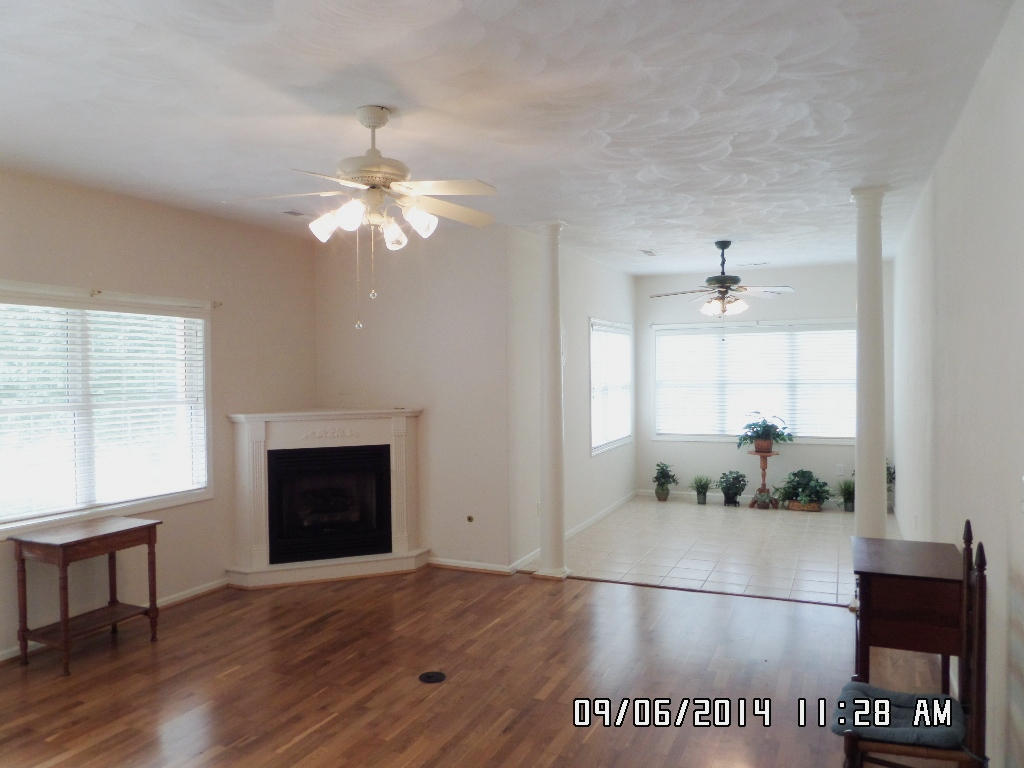 1922 Millbridge Road Salem, VA 24153 - Photo 7 of 43 1922lr3