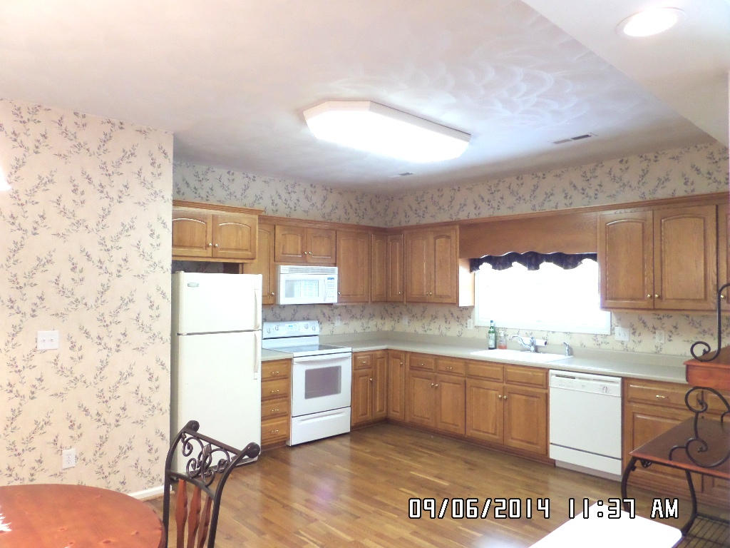 1922 Millbridge Road Salem, VA 24153 - Photo 10 of 43 1922kit1