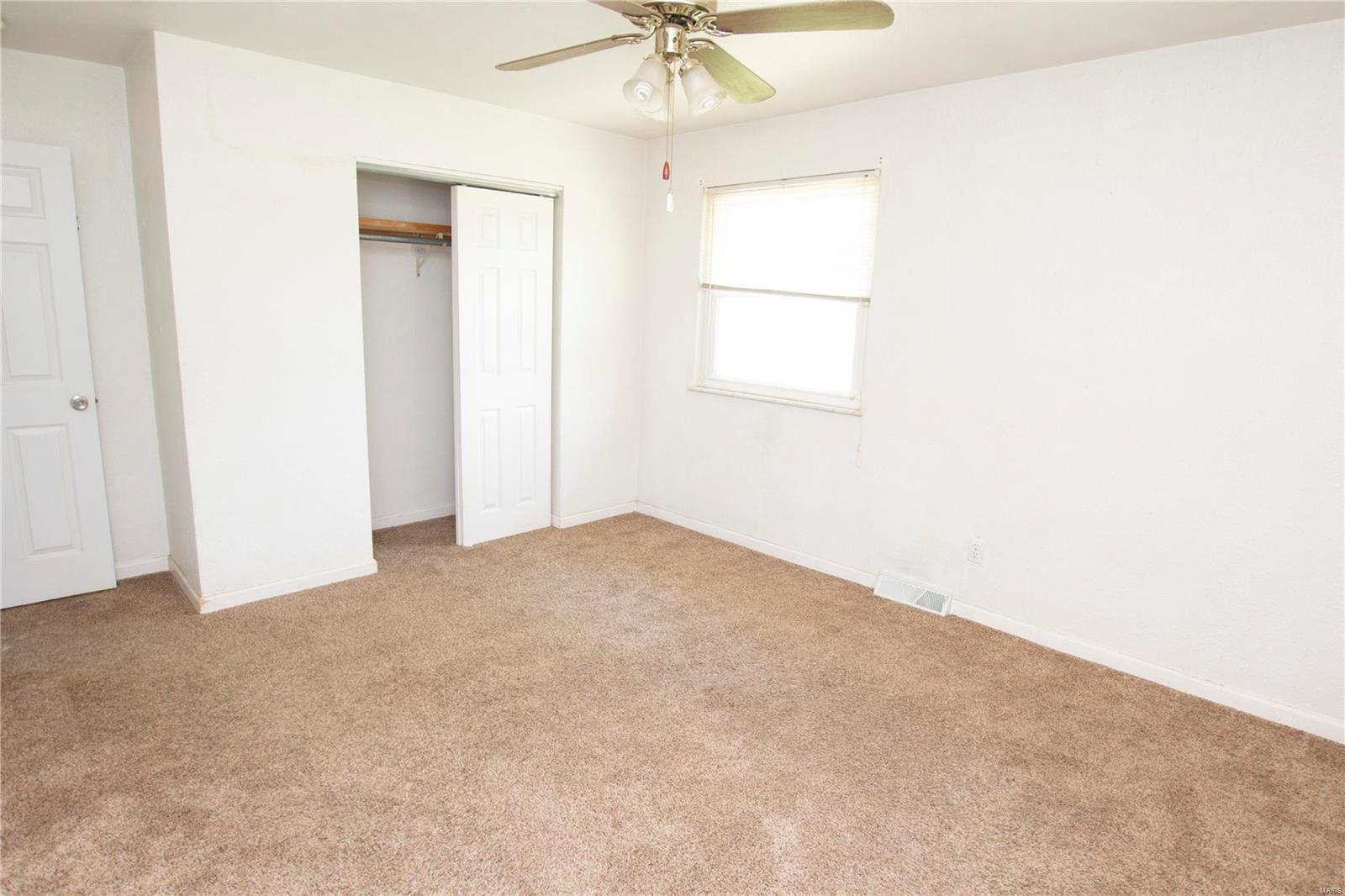 3215 Main Street Alton, IL 62002 - Photo 13 of 18 Gallery Image 13