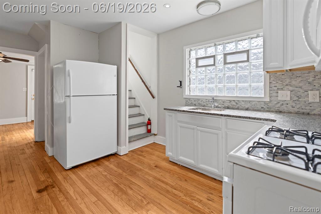 74 Pine Street River Rouge, MI 48218 - Photo 9 of 25