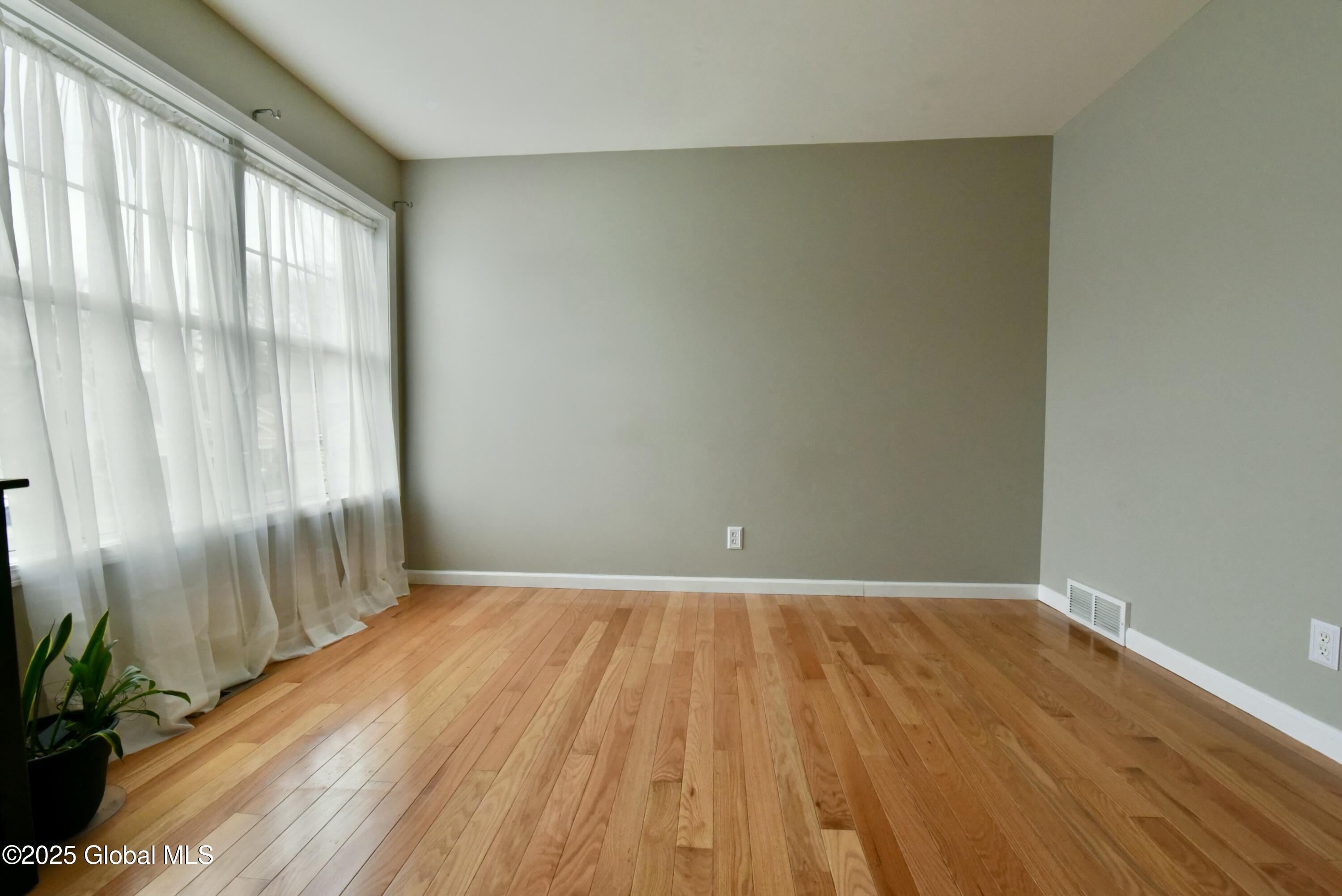 8 Cherry Court Malta, NY 12020 - Photo 39 of 63 tempImageamKvE4