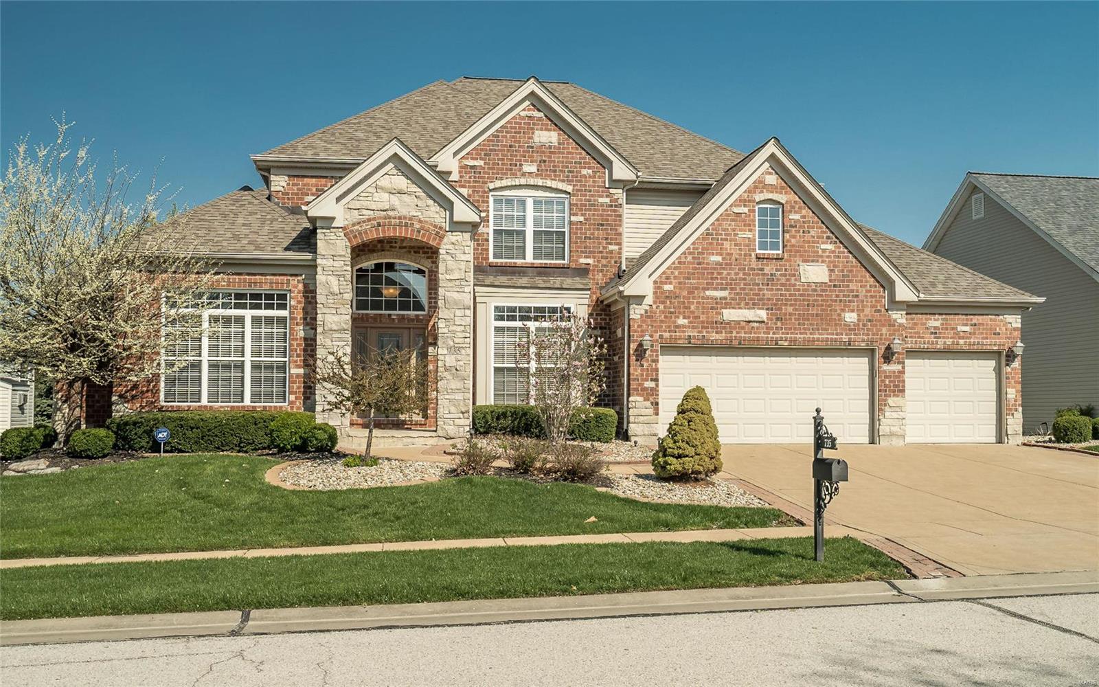 735 Castle Tower Drive Ballwin, MO 63021 - Photo 3 of 74