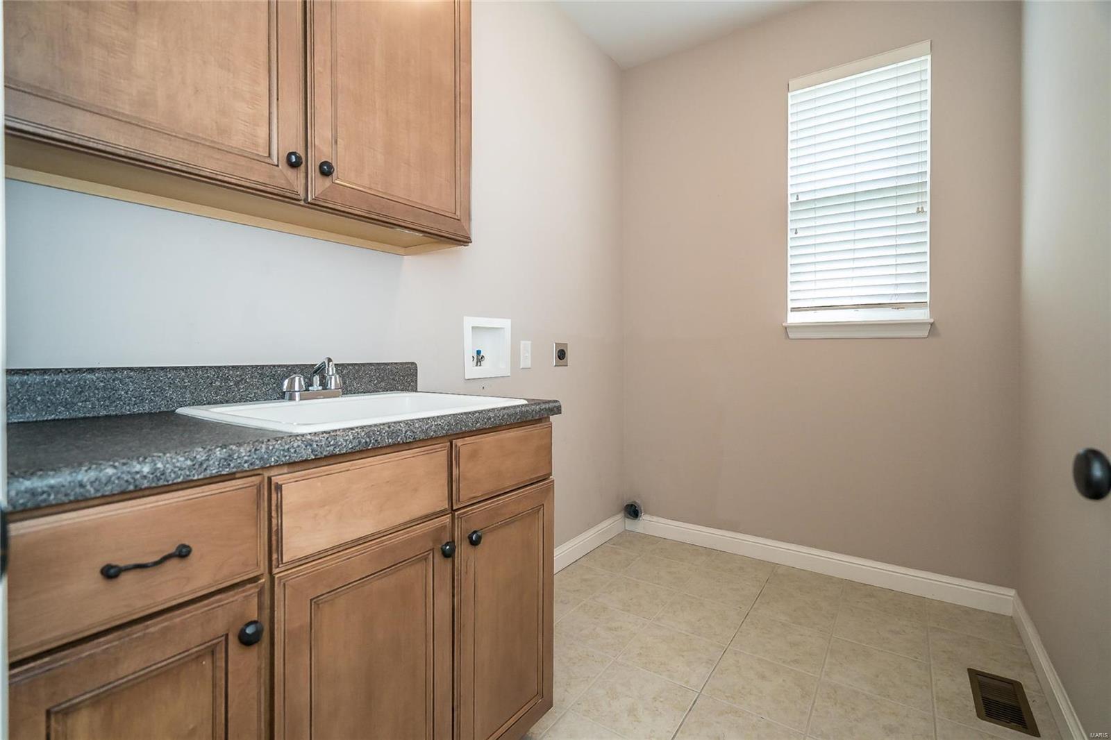 735 Castle Tower Drive Ballwin, MO 63021 - Photo 44 of 74