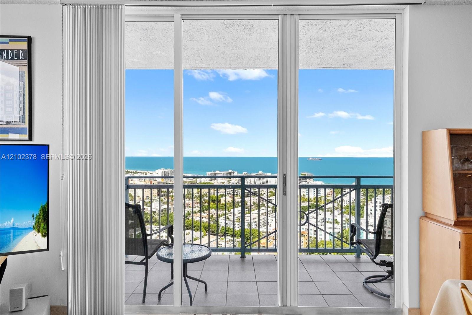 90 Alton Road, Unit 2911 Miami Beach, FL 33139 - Photo 5 of 39 Gallery Image 5