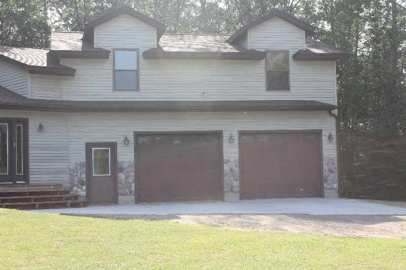 1910 East Erickson Road Pinconning, MI 48650 - Photo 4 of 22