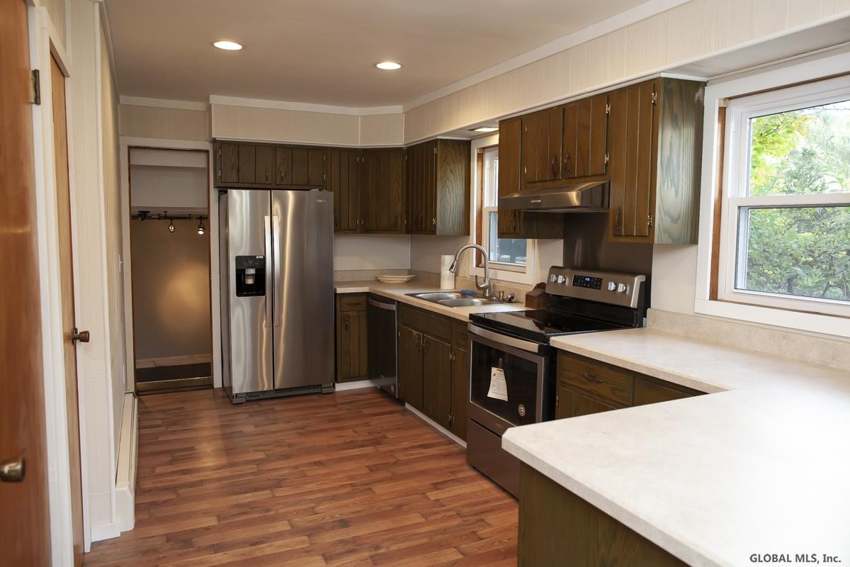 615 Rowe Road New Scotland, NY 12067 - Photo 8 of 23 Photo 8