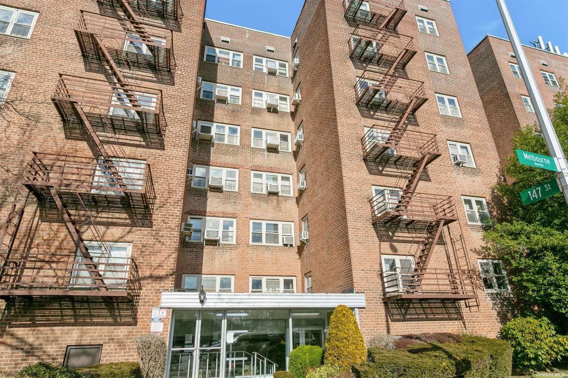 144-75 Melbourne Ave Unit 1H