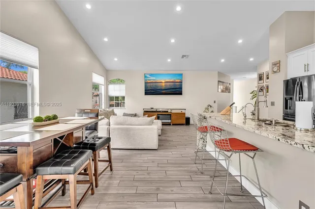 $3,900 | 8520 VÃa Romana, Unit 82U, Boca Raton, FL 33496