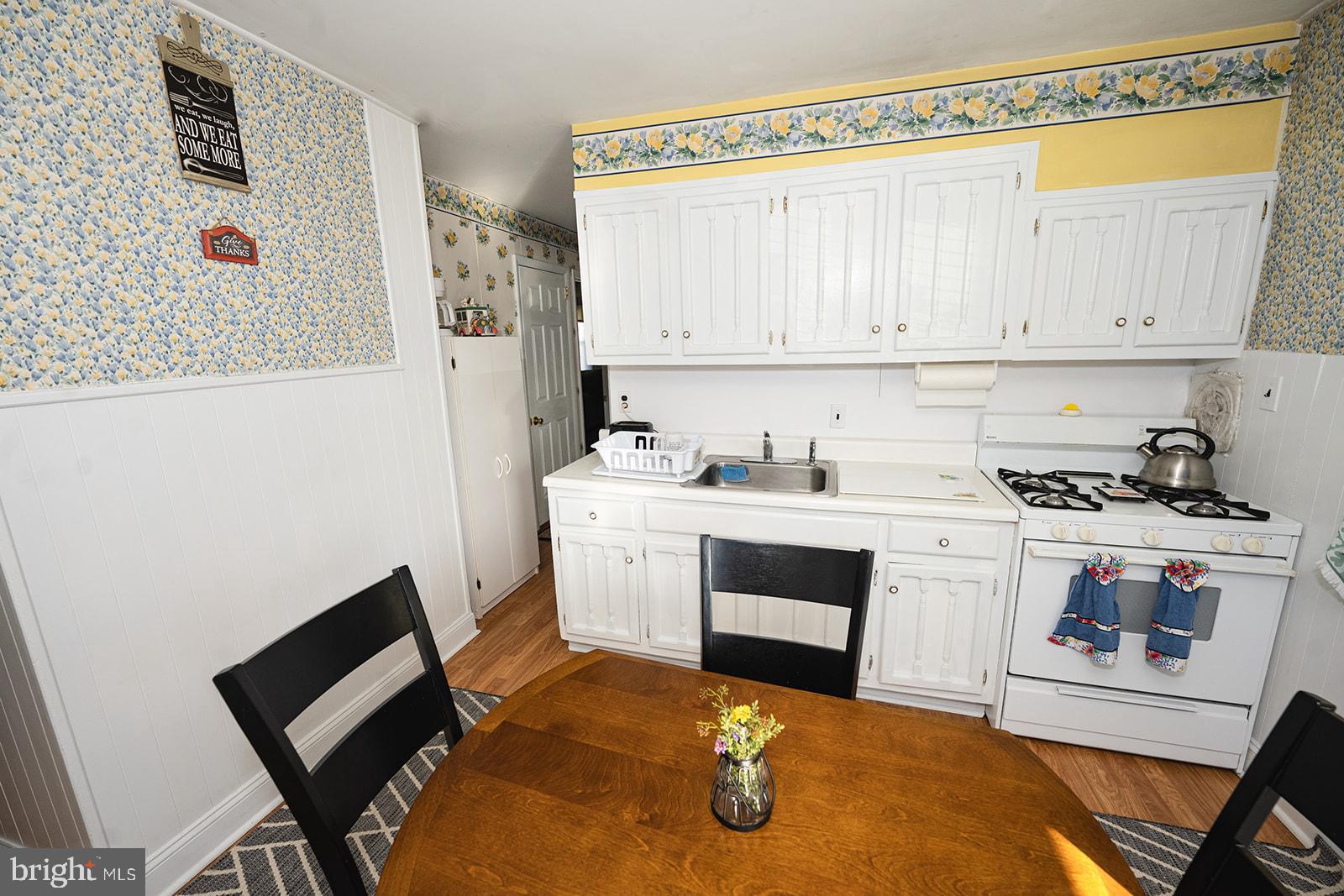 9310 Andover Road Philadelphia, PA 19114 - Photo 5 of 30 Gallery Image 5