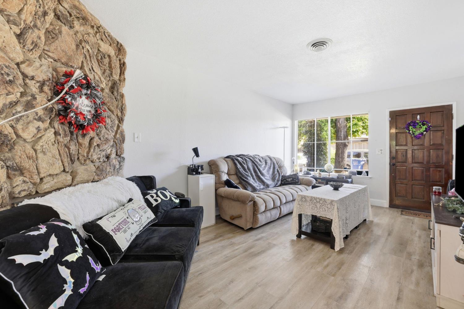 3329 Jayanne Way Carmichael, CA 95608 - Photo 29 of 39